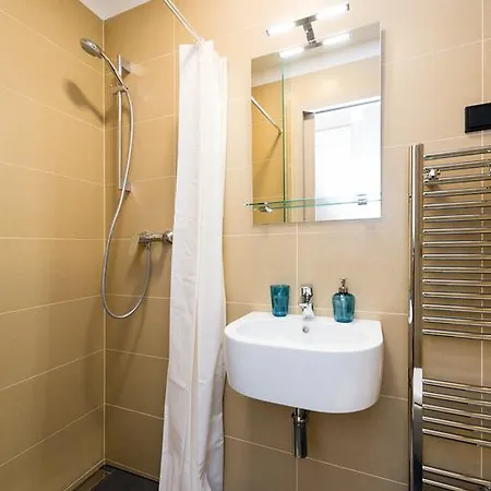 Apartment Ostrovni Astra